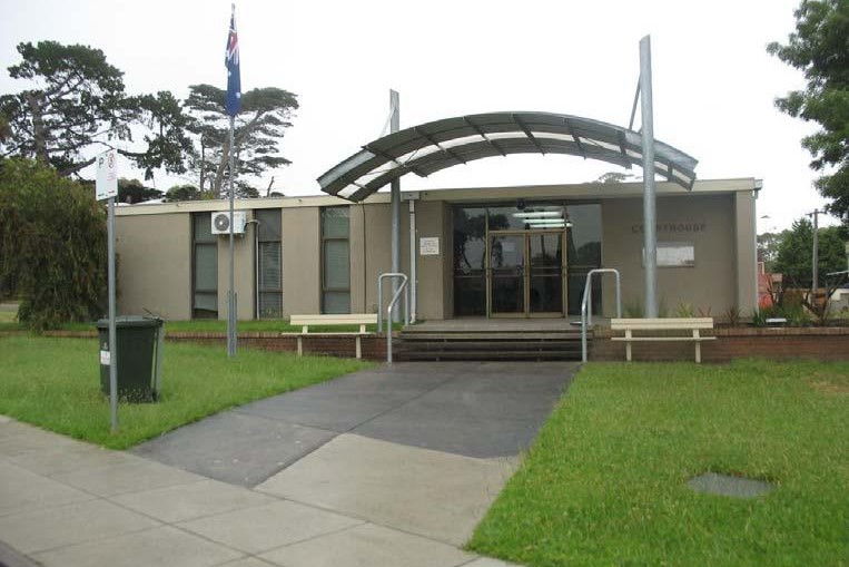 Outside view of Dromana Magistrates' Court