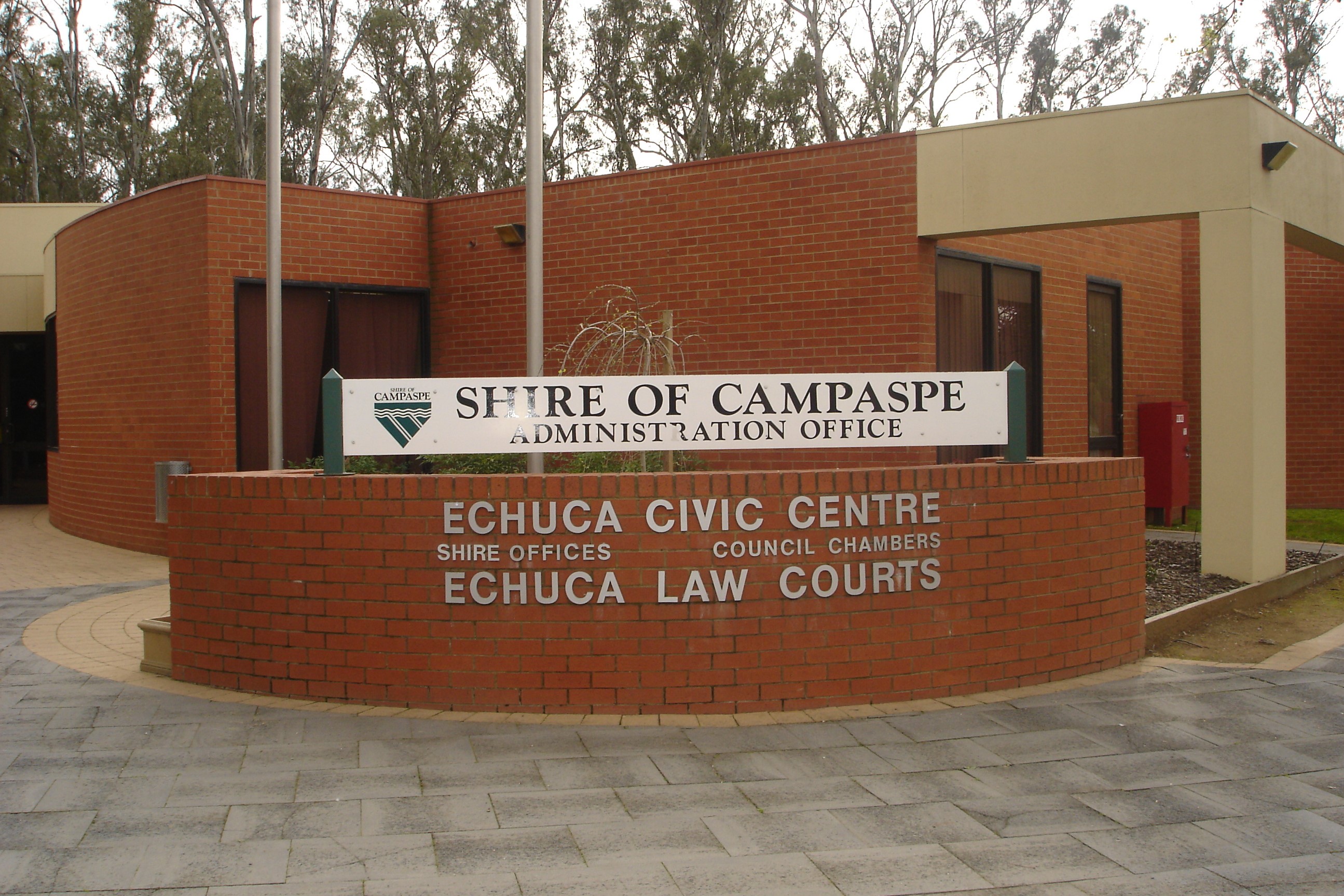 Outside of Echuca Magistrates' Court